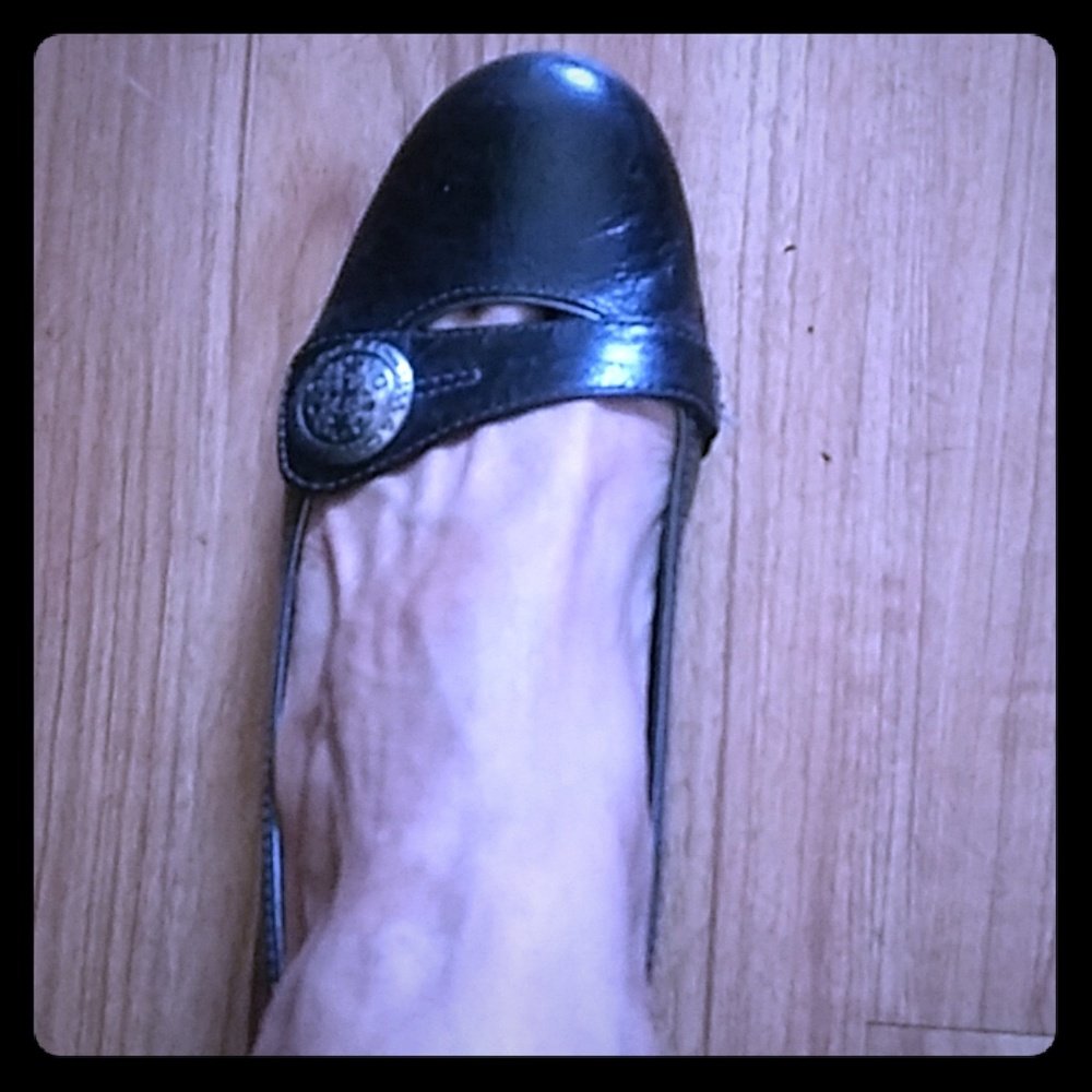 Black, 1 inch heel Clarks shoes